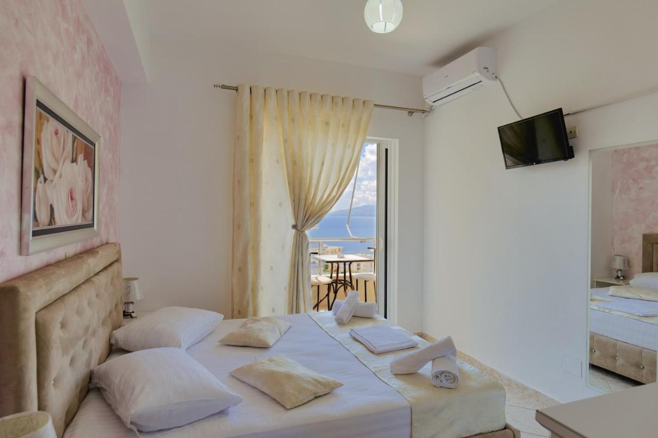 Eleni Guest House Sarandë Eksteriør bilde