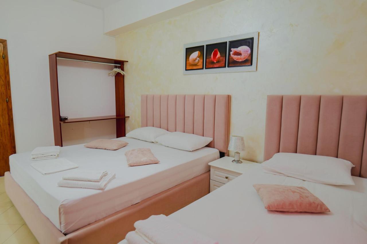 Eleni Guest House Sarandë Eksteriør bilde