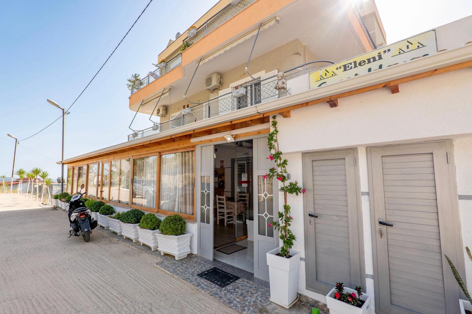 Eleni Guest House Sarandë Eksteriør bilde