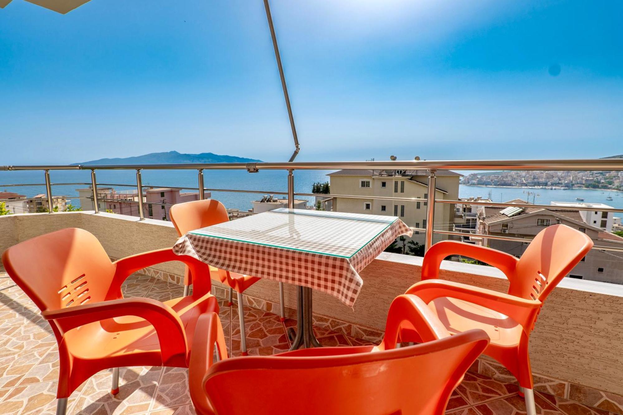 Eleni Guest House Sarandë Eksteriør bilde